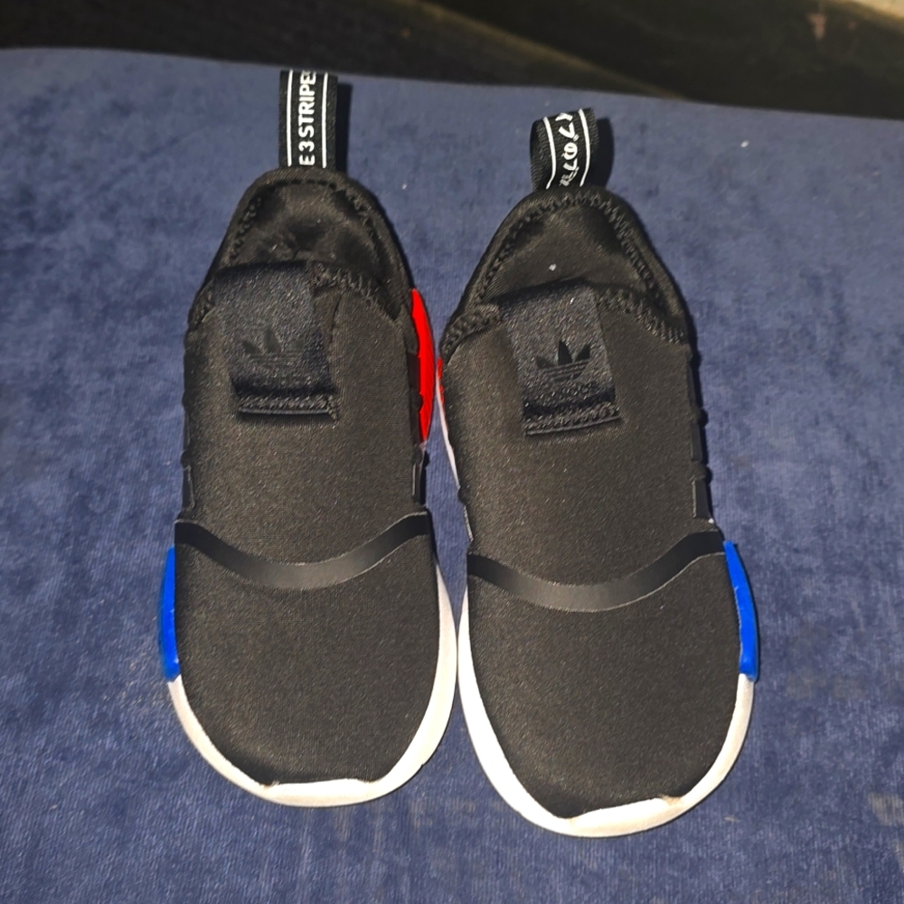 Adidas size 8 shoes